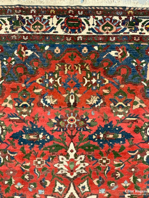 Bactiar Carpet With Medallion Design (294 X 216Cm)