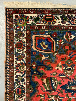 Bactiar Carpet With Medallion Design (294 X 216Cm)