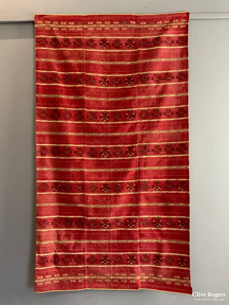 S.e. Asian Fine Cotton Brocade With Gilt (200 X 111Cm)