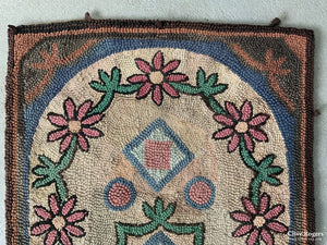 British Folk Art North Country Hooky / Proddy Rag-Rug First Half 20Th C Rug