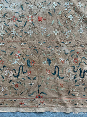 Fine Silk Embroidery (184 X 137 Cm)