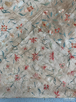 Fine Silk Embroidery (184 X 137 Cm)