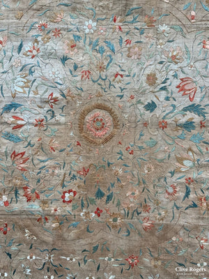 Fine Silk Embroidery (184 X 137 Cm)