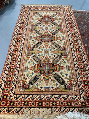 Caucasian Seychur Design Rug (254 X 137Cm)