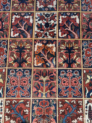 Persian Mahal Bactiari Carpet Carpet