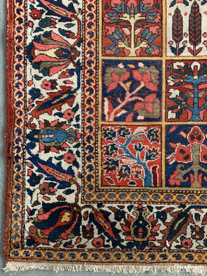 Persian Mahal Bactiari Carpet Carpet
