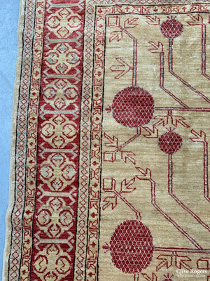 Chobi Small Carpet With Pomegranite Design (259 X 170Cm)