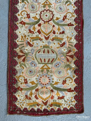 Crete Embroidery (130 X 31Cm)