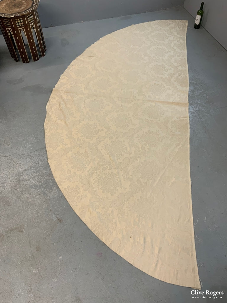 (318 X 133Cm)