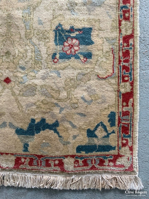 Egyptian Runner Of Agra Design (302 X 100Cm)