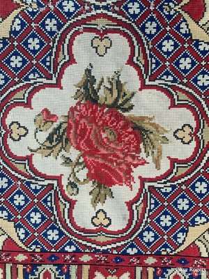 French Antique Needlework Rug 19Th Cent (205 X 151Cm)