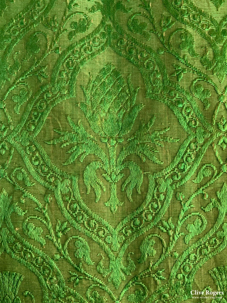 (152 X 134Cm)