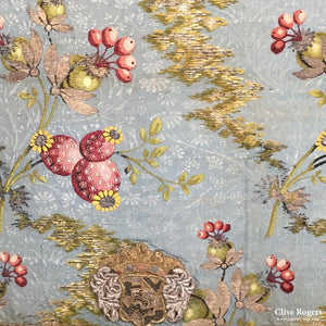 French Silk Brocade With Embroidered Heraldry 18Th Cent ( 55 X 57 Cm ) Brocade