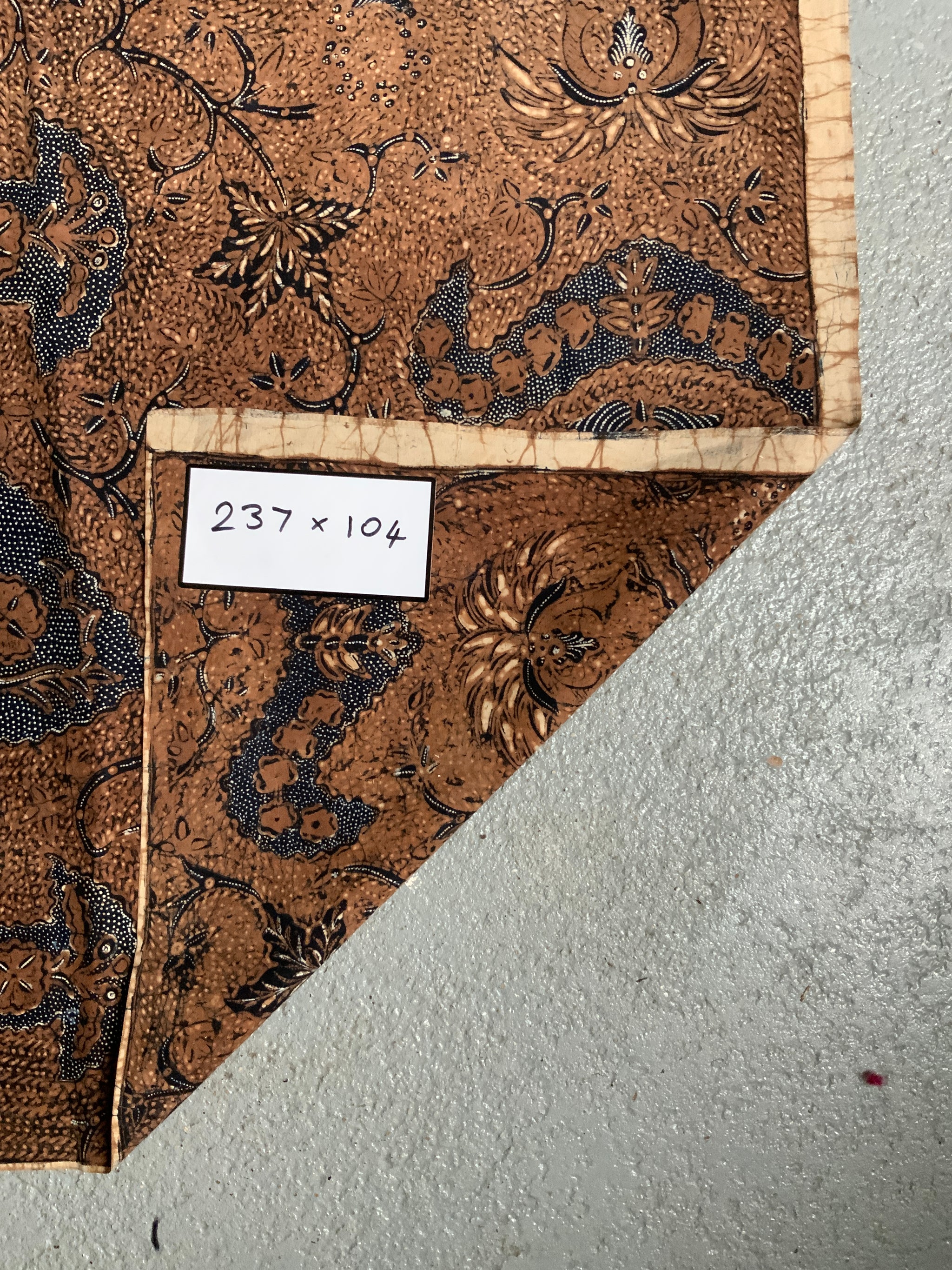 Sarong Javaans Javanese batik sarong (237 x 104cm) - Clive Rogers