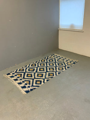 Indian vintage cotton Dhurrie (194 x 105cm)