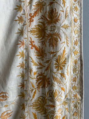 Kashmir vintage embroidery (224 x 124cm)