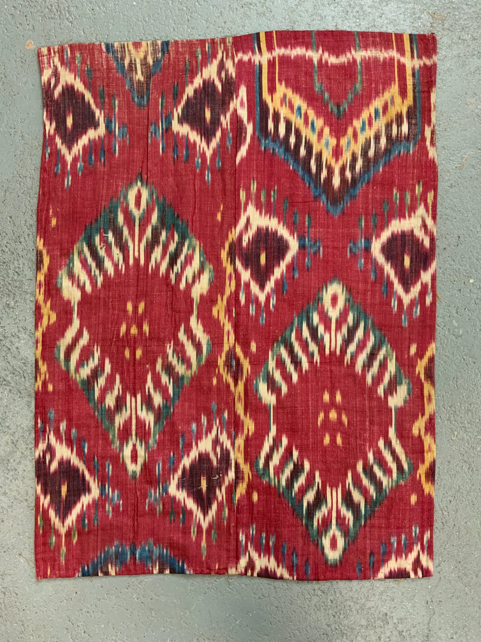 Uzbekistan small antque ikat fragment (75 x 53cm)
