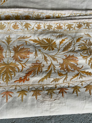 Kashmir vintage embroidery (224 x 124cm)