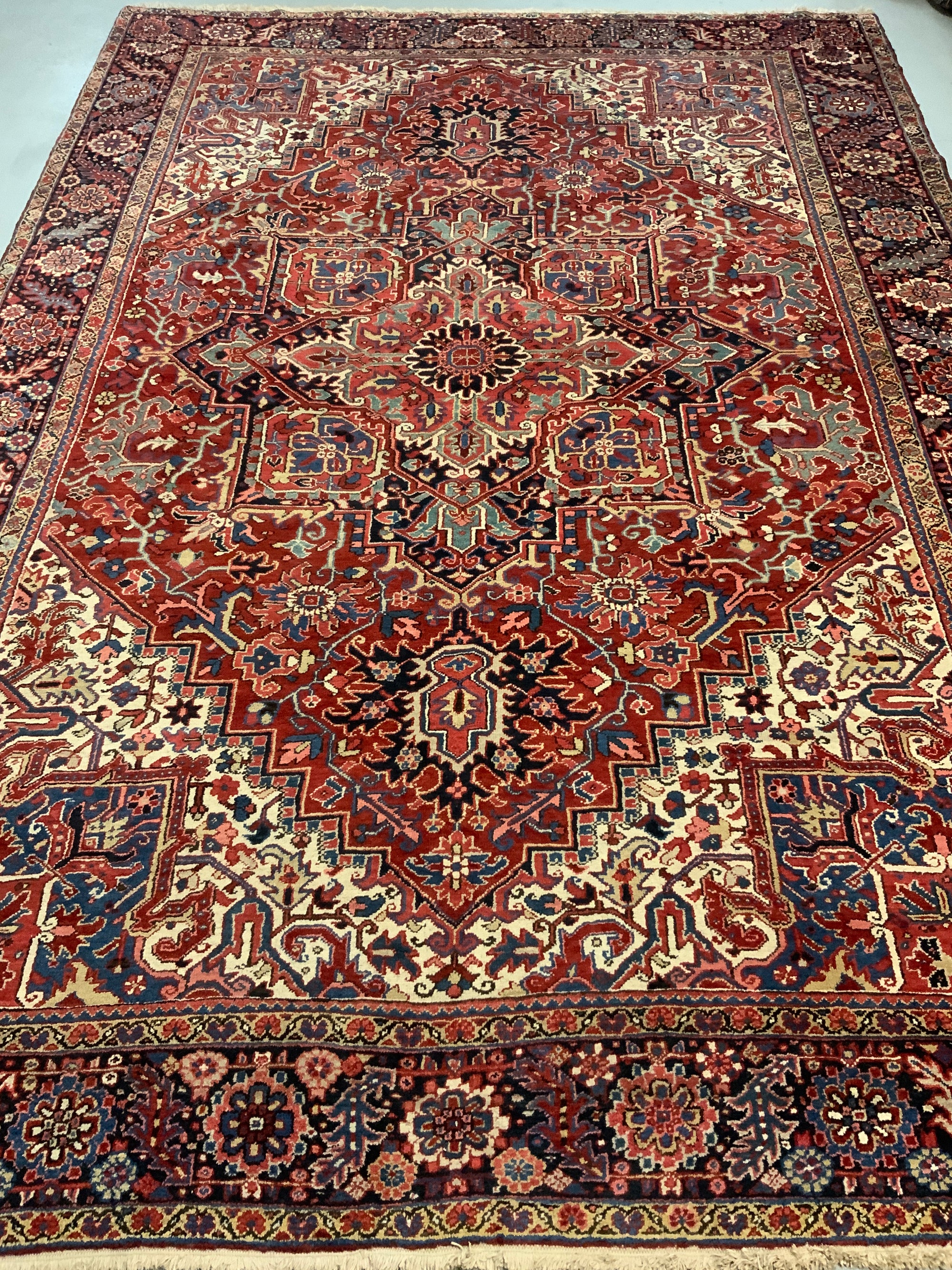 Azerbaijan vintage Heriz carpet (406 x 288cm)