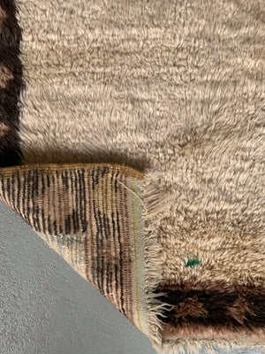 Turkish plain centre Tulu rug (165 x 117cm)