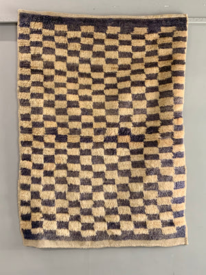 Turkish Tulu chequered rug (145 x 108cm)