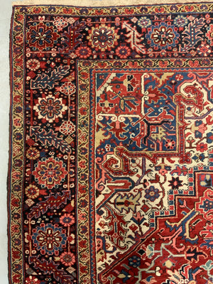 Azerbaijan vintage Heriz carpet (406 x 288cm)