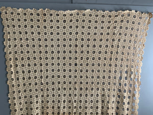 French vintage gathered rufflet bedcover (227 x 221cm)