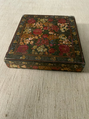 Kashmir papier-mâché gaming box with counters