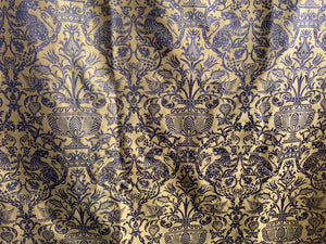 Gainsborough or Continental vintage silk (203 x 115cm)
