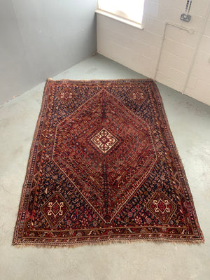 Shirazi Gashgai carpet (292 x 206cm)