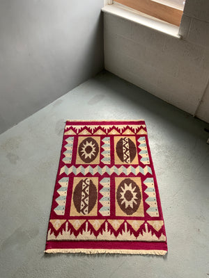 CROR Turkish 'Dutch' design rug (143 x 95cm) *new