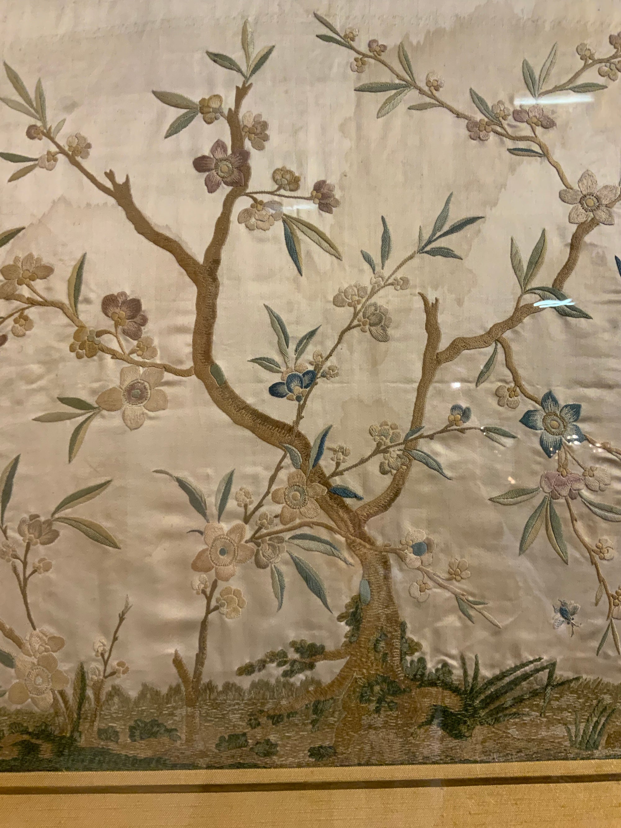 Chinese antique export silk embroidery