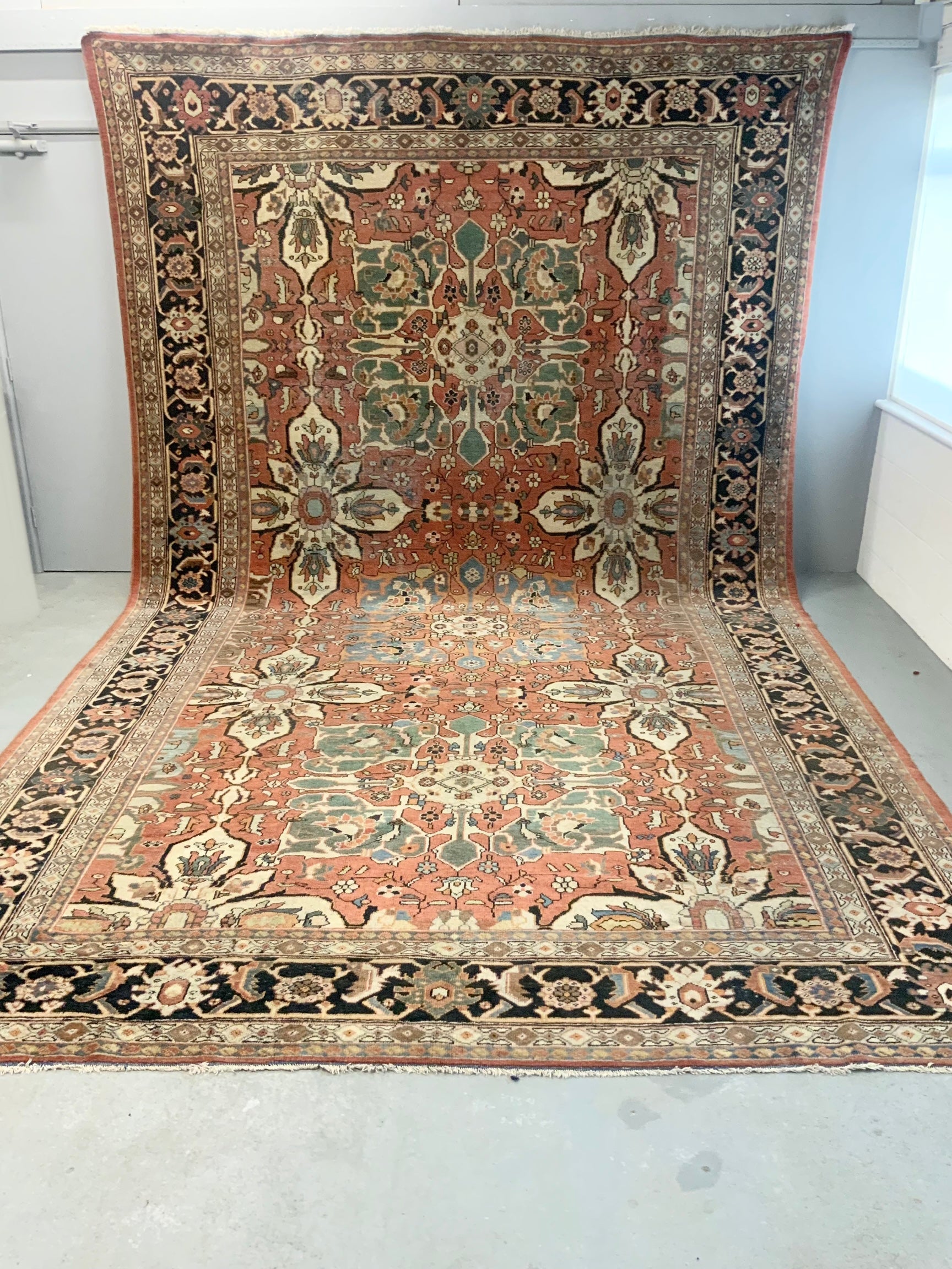 Sultanabad Ziegler type Mahal oversize carpet (527 x 310cm)