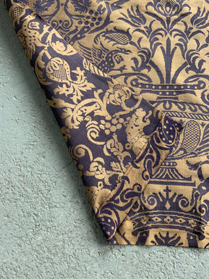 Gainsborough or Continental vintage silk (203 x 115cm)