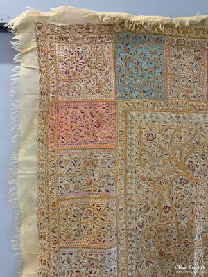 Kashmiri Fine Embroidered Shawl (184 X 184 Cm)