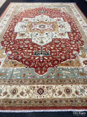 Indian Heriz Design Oversize Modern Carpet (558 X 365Cm) Oversize Carpet