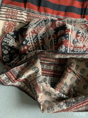 Woven Skirt (134 X 70Cm)