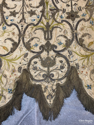 Italian Embroidered Valance 17/18Th Cent
