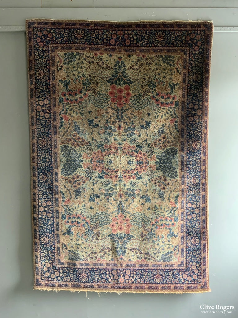 Kirman Rug With Millefleur Design (196 X 131Cm)