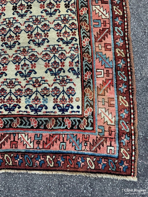 Long Rug / Runner (280 X 128Cm)