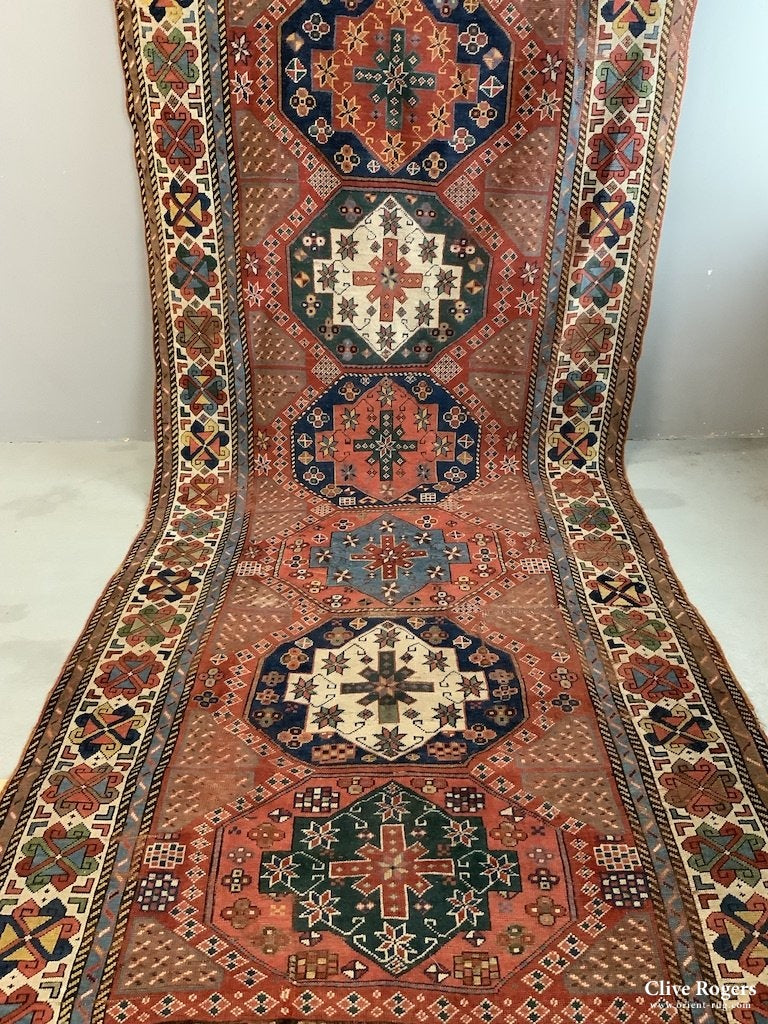 Kurdistan Antique Oversize Kelleigh Carpet (450 X 169Cm)
