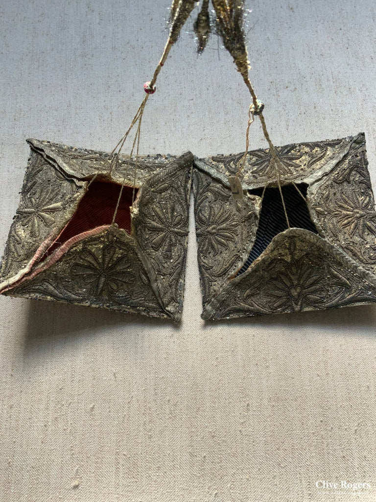 Pair (22 X 22 Cm)