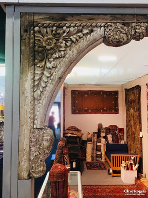 Pair Of Monumental Nw Indian Gujarati Wooden Corbels From A Helveli House 18/19Th Cent Architectural