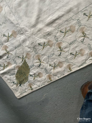 Queen Anne Period Counterpane Bedcover Probably Britsih Circa 1710 Embroidery