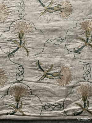 Queen Anne Period Counterpane Bedcover Probably Britsih Circa 1710 Embroidery