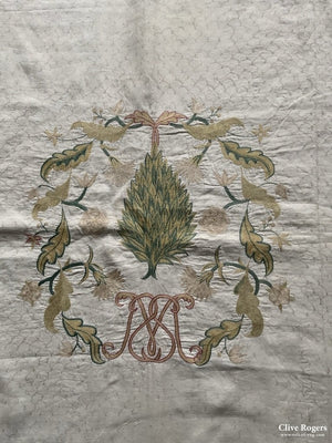 Queen Anne Period Counterpane Bedcover Probably Britsih Circa 1710 Embroidery
