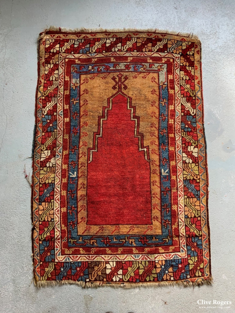 Turkish Konya Prayer Rug (163 X 110Cm)