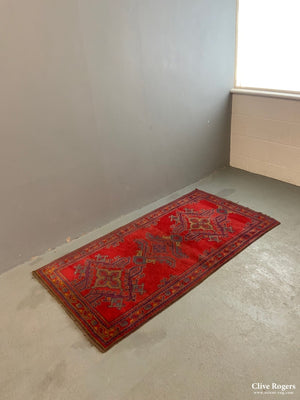 Turkish Small Red Turkey Rug (236 X 94Cm)
