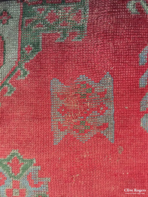 Turkish Turkey Ushak Carpet With Medallion Circa 1925 Carpet