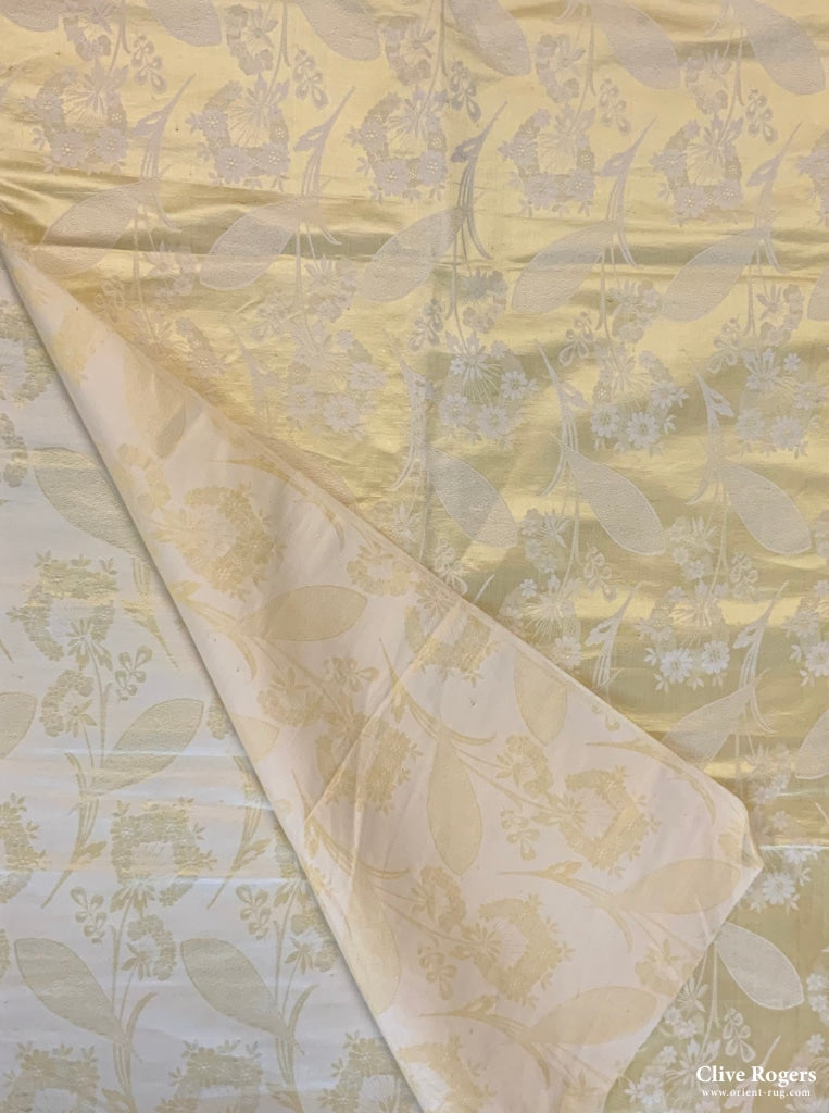 Silk Cloth (460 X 92 Cm)